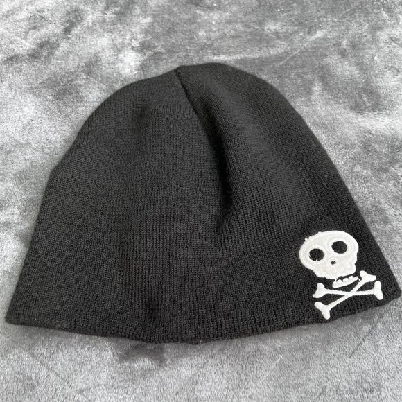 Skull Beanie Hat Black Knit Winter Embroidered Acrylic Child Size Crossbones - Picture 5 of 8